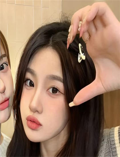 《超凡吞噬》美学价值分析：艺术美感与审美特征探讨