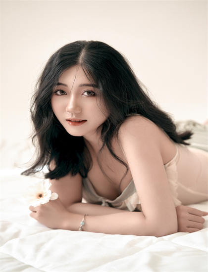 美学专家艺术鉴赏绝处逢她美术的场景设计与氛围营造 【艺术评论】